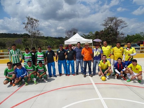 cancha-Paz-de-Ariporo.jpg - 82.58 kB