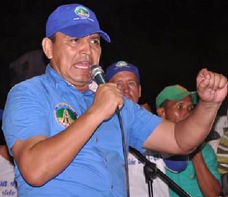 carlos-cardenas.jpg - 79.01 kB