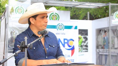 gobernador-coleo.jpg - 53.05 kB