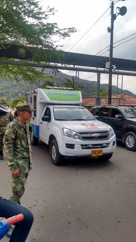 herido-frente-a-brigada-16-ambulancia.jpg - 153.92 kB