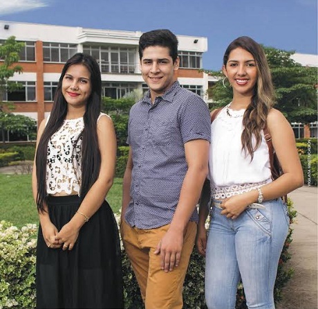 unisangil-estudiantes.jpg - 102.5 kB