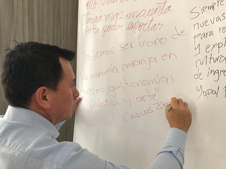 http://casanarenoticias.com/images/2018%20folder/SEPTIEMBRE/CARLOS%20ROJAS.jpg