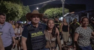 Gobernador se une a los patrullajes de la Policía y el Ejército para tratar de contrarrestar la inseguridad