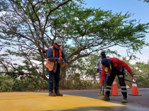 Intervienen reductores de velocidad en Morichal y Tilodiràn