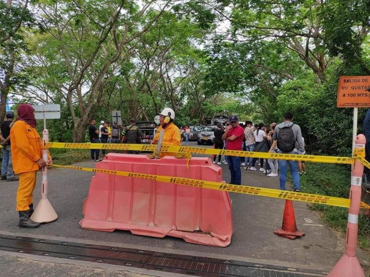 Cerrada la vía Paz de Ariporo- Arauca por fallas en el puente sobre el río Ariporo.