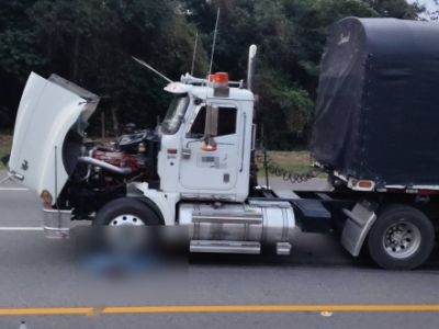 Motociclista y su acompañante pierden la vida en siniestro vial en la Marginal del Llano