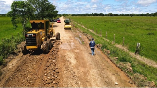 Continúan obras de mejoramiento de la vía Guanábanas en Pore