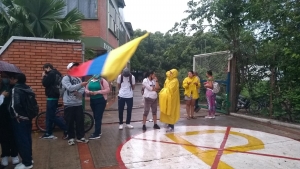 Padres de familia realizan plantón en el Instituto Técnico Ambiental por falta de vigilancia en horario diurno