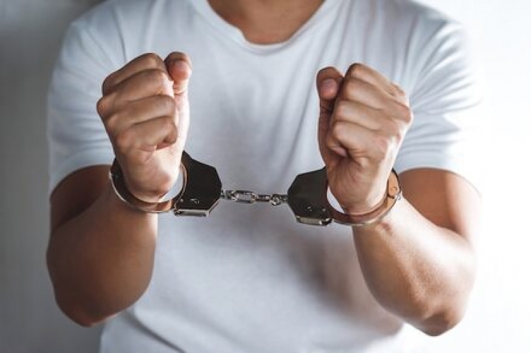 Policía detuvo a joven de 21 años quien tenía orden de captura por hurto
