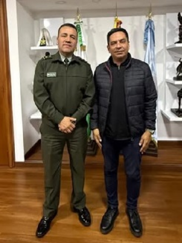 Alcalde Villanueva busca apoyo de los altos mandos de la Policía para reforzar la seguridad
