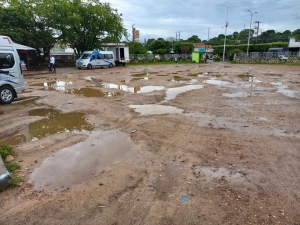 En una pista de obstáculos se convirtió el terminal de transportes de Paz de Ariporo