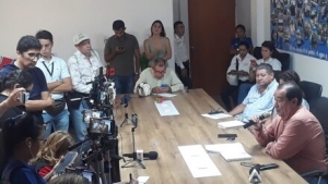 Gerente de EAAAY sigue esquivo: omite hablar del polémico video de las coimas y censura a periodista