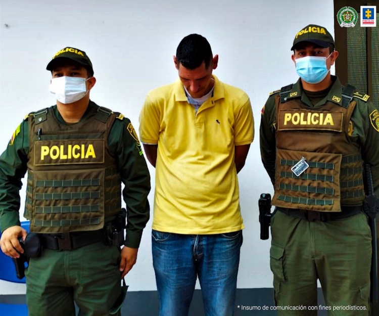A la cárcel hombre que habría amenazado con arma blanca a su mamá porque no le prestó dinero