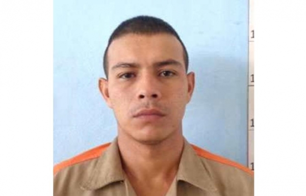 Sentenciado a 22 meses de prisión por golpear a su papá