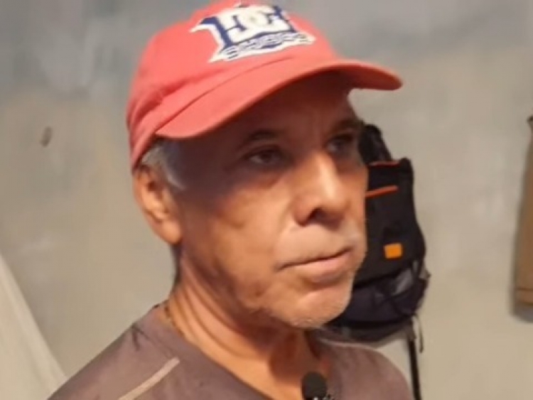 Le robaron hasta la puerta