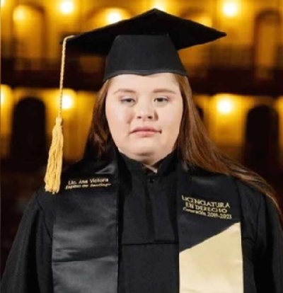 A propósito de la semana de la inclusión: En México se gradúa la primera abogada del mundo con síndrome de Down