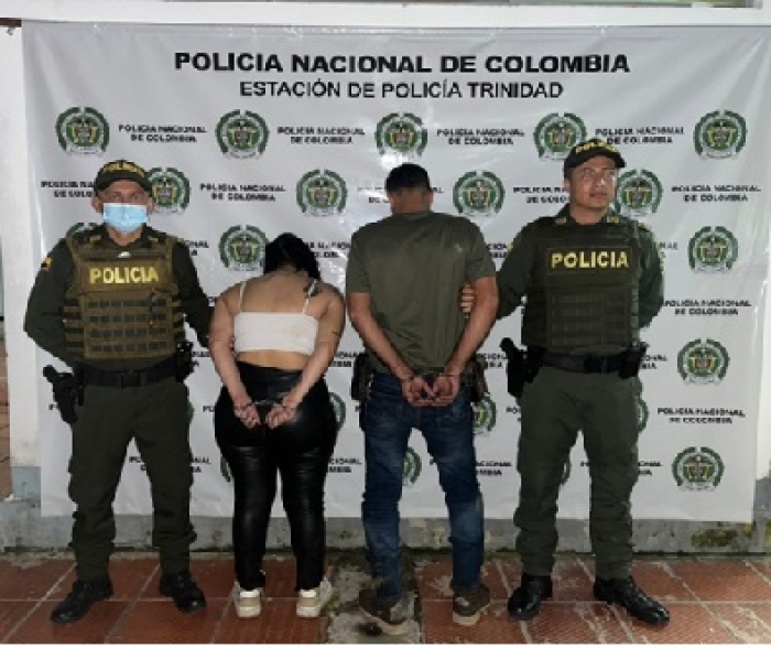 Policía detiene a pareja por violencia intrafamiliar tras labores de patrullaje en Trinidad