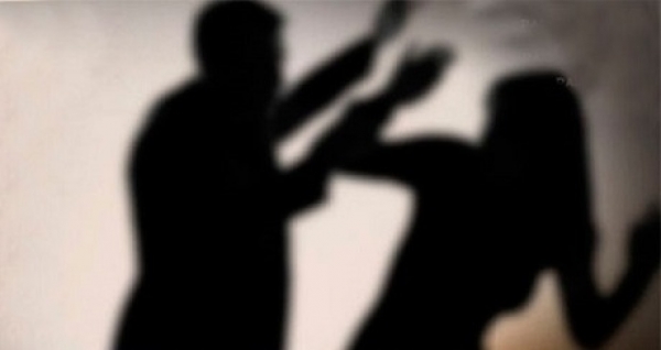 Hombre golpeó a su esposa en embarazo e intento suicidarse