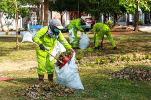 Jornadas de aseo y ornato en parques del barrio Caribabare realizó la EAAAY
