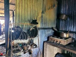 Presidenta del barrio Villa Salomé II recibirá ayuda humanitaria tras incendio que destruyó su vivienda