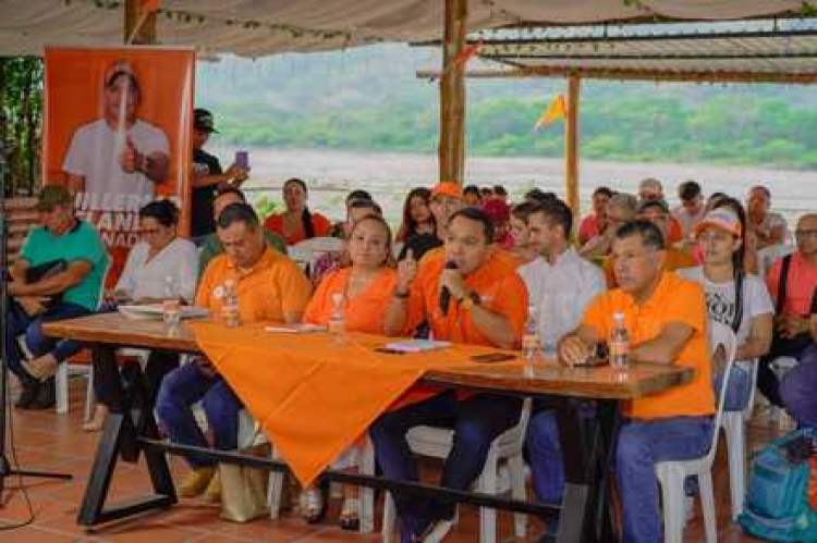 Guillermo Velandia Granados, realizó el lanzamiento del movimiento FIRME POR EL CAMBIO