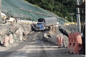 Continúa restricción a la circulación de vehículos de carga en la vía Aguazul- Sogamoso