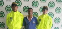 Asegurado por golpear a su progenitora