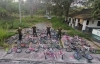 Policías reciclan bicicletas, las arreglan y las regalan a niños para que vayan al colegio