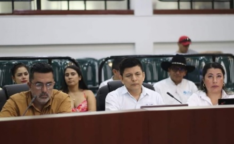Aprobada ordenanza que permite a más estudiantes acceder a crédito educativo del FESCA a través del IFC