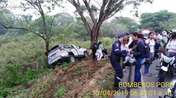 Aparatoso accidente de tránsito en la vía Pore - Yopal dejó cinco personas heridas