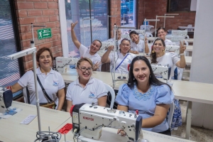 Mujeres de Tauramena recibieron dotación en artesanía, confección y sala digital por parte de la Gobernación de Casanare
