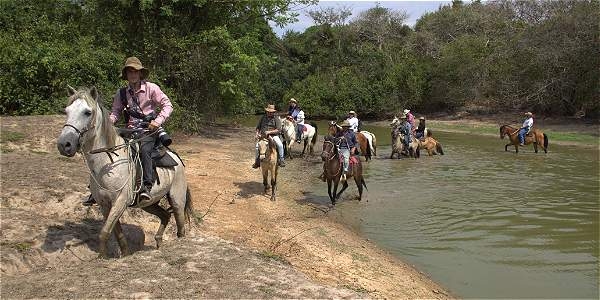 Casanareños recibieron kits y fueron certificados como guías de turismo