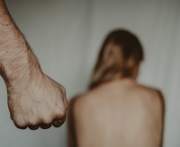 Durmiendo con el enemigo