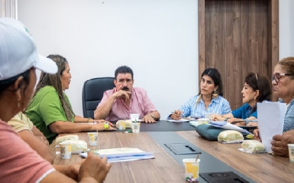 Administración de Yopal se compromete con el mejoramiento vial y alumbrado público en la Comuna IV