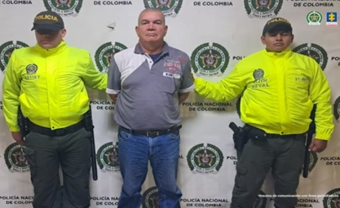 Cárcel para conductor acusado de secuestrar y abusar de una niña durante 12 años