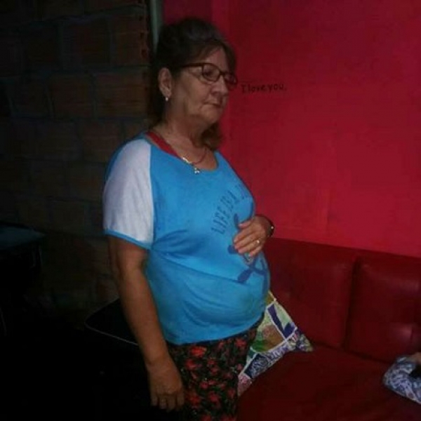 Una mujer de 59 años, hace público su caso para que se programe pronto su cirugía