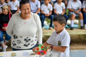 Con proyecto de capacitación ambiental y psicosocial, Geopark beneficia a más de 300 familias en Villanueva