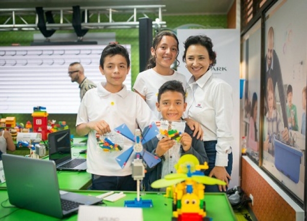 Tauramena estrena aula LEGO