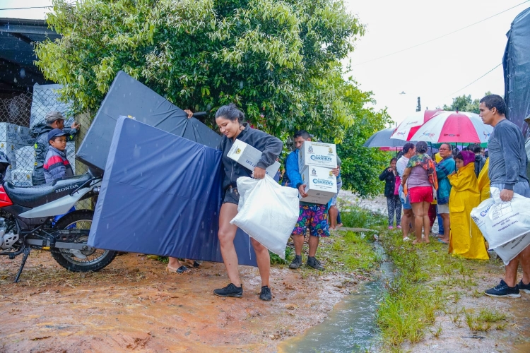 Llegaron ayudas para familias damnificadas en la ciudadela La Bendición