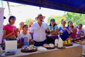 Apoyo a productores locales de Yopal en Semana Santa