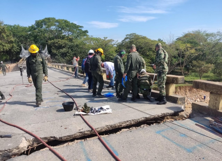 Mañana jueves se llevará a cabo la explosión controlada de la parte colapsada del puente Eduardo Román Bazurto, en Paz de Ariporo