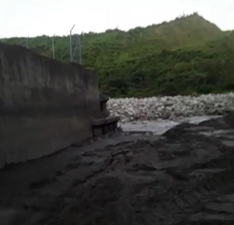 El torrencial aguacero taponó el sistema de entrada de la Planta de Tratamiento de Agua Potable para Yopal
