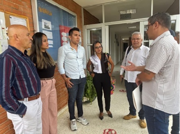 Colegio de Llano Lindo contará con cancha cubierta