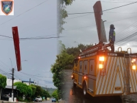 Fuertes vientos en Tauramena provocan desprendimiento de teja generando riesgo de accidente eléctrico