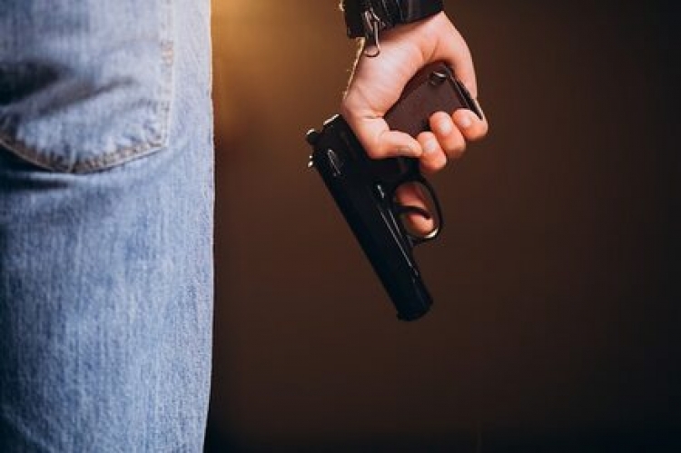En Yopal desconocidos mataron de ocho disparos a un hombre mientras orinaba