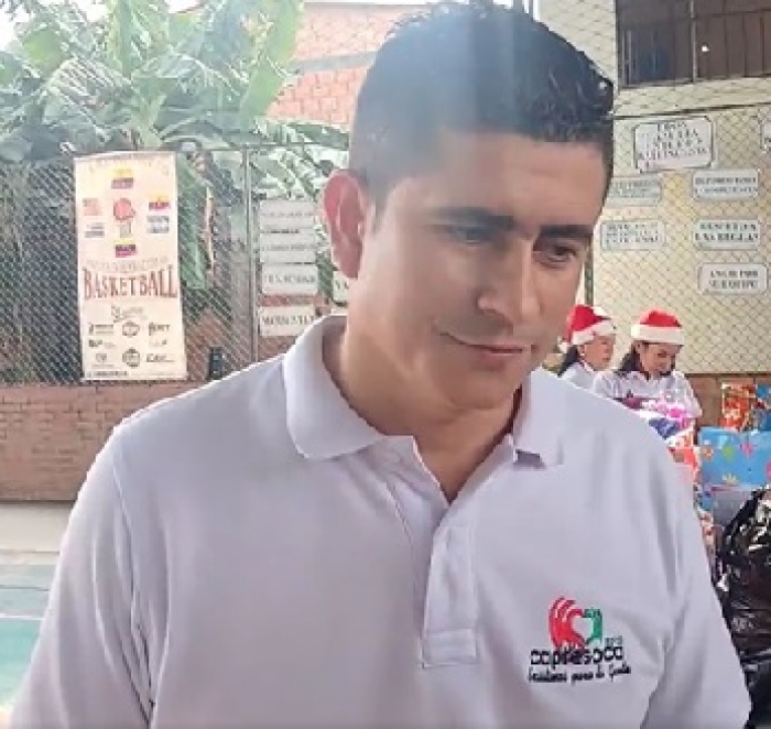 Agente interventor de Capresoca anunció plan de recuperación y entregó regalos a los niños de los afiliados