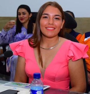 A la concejal Karen Vargas la quieren bajar de la curul