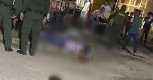 Sicarios acabaron con la vida de un hombre en Monterrey. Tres personas más resultaron heridas.