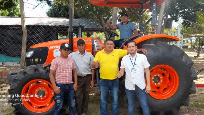 Comunidad indígena de Caño Mochuelo recibió maquinaria agrícola