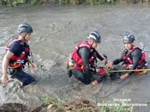 En Paso Cusiana motociclista fue arrastrado por una creciente súbita